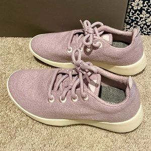 Like new Allbirds wool runners